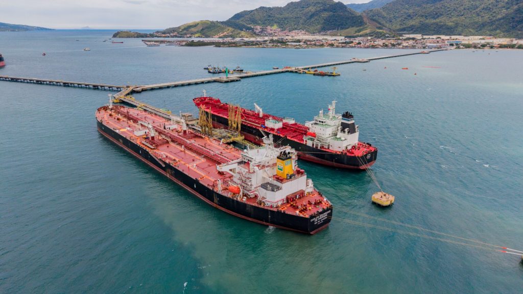 Abastecimento_Navio_Transpetro_Credito_Renzo-Couto-e-Souza-scaled