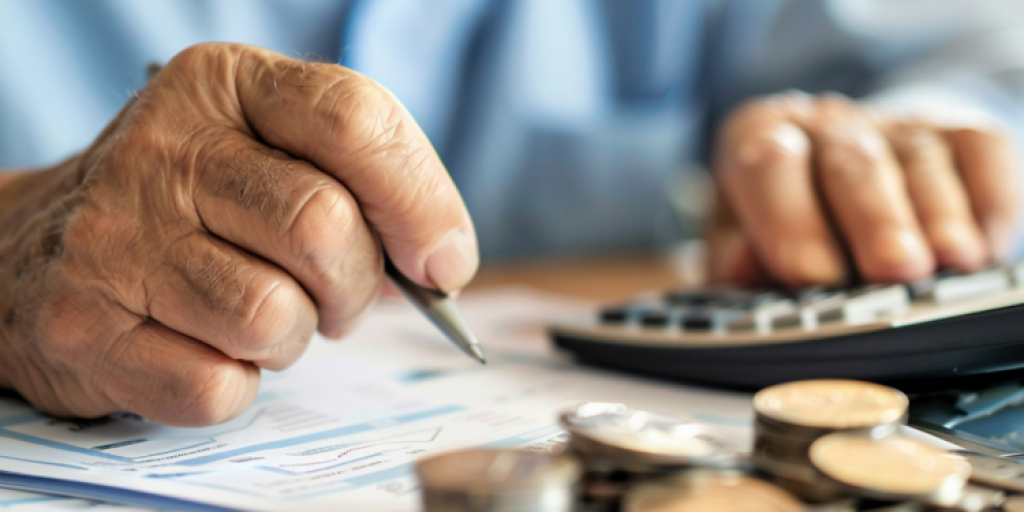 Novo-calculo-da-aposentadoria-entra-em-vigor-e-promete-aumentar-o-salario-de-idosos-neste-pais-750x375